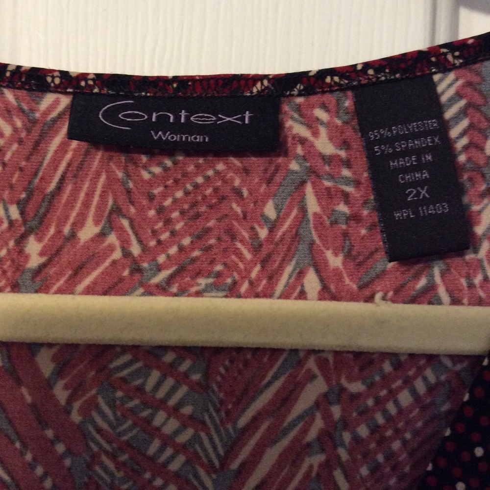 Perfect for Fall - Crisscross top long sleeve size 2X - Picture 3 of 3
